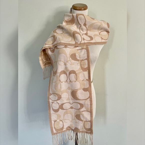 [Coach] Signature Reversible Muffler Cream and Tan Scarf w/Fringe - Picture 2 of 6